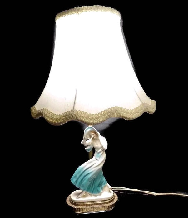 Pretty Old Lamp With A Lady on It Beautiful Antique Table Lamp Art