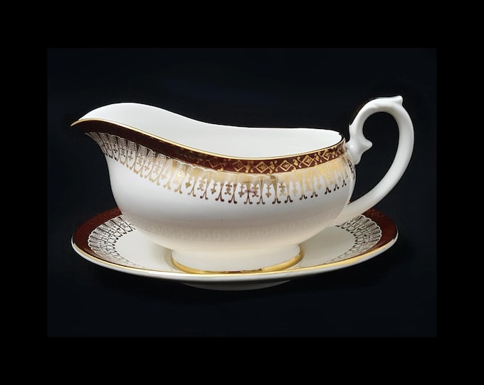 Royal Grafton Majestic Gold Fine Bone China Gravy Boat & Underplate