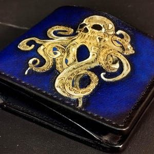 Cartera de cuero plegable con calavera de pulpo azul para motociclista, regalo personalizado de estilo gótico.