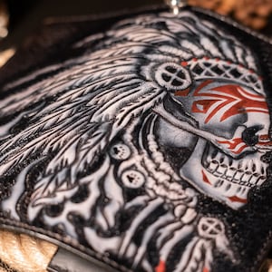 Cartera larga india con calavera de bicicleta con cadena de cuero, motocicleta india, regalos personalizados góticos personalizados