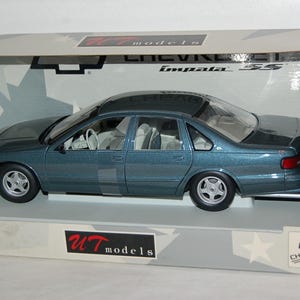 1996 Chevrolet Impala SS, 1:18 Die Cast Model by 'UT Models', Blue