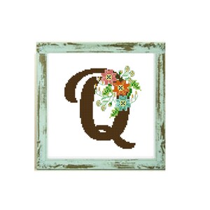 Letter Q, cross stitch pattern monogram letter, floral cross stitch flowers, counted cross stitch pattern alphabet