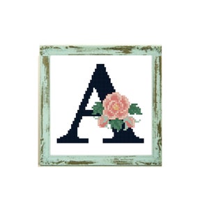Floral lettre «A» -Fleurs monogramme A motif point de croix lettre A alphabet monogramme point de croix mariage point de croix initiale point de croix