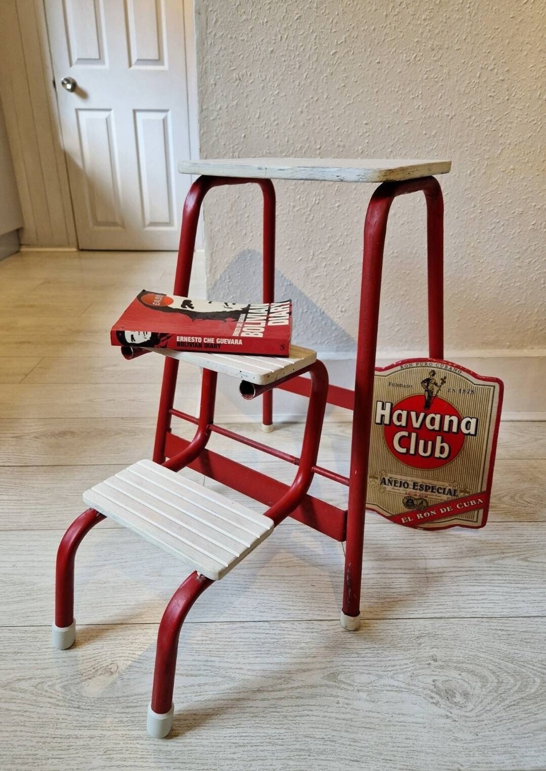 Vintage Red Step Stool With White Seat and Treads Etsy UK