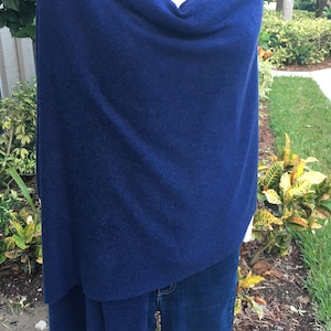 100% Cashmere Travel Wrap-Navy Blue