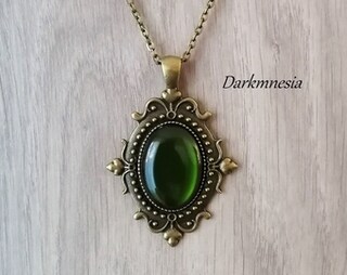 Collana Gotica Vittoriana Con Ciondolo Medaglione E Pietra Nera - Gioiello Corsetto