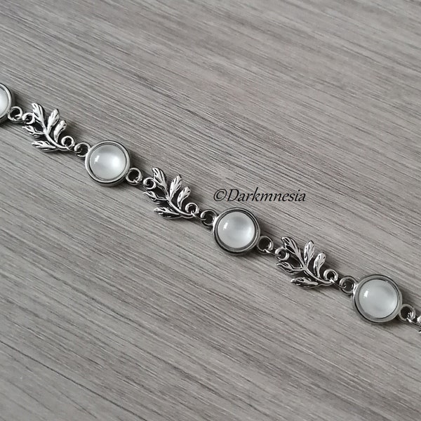 Bracelet, white stone, leaf, nature, elven, wicca, pagan, wiccan, witchy, celtic