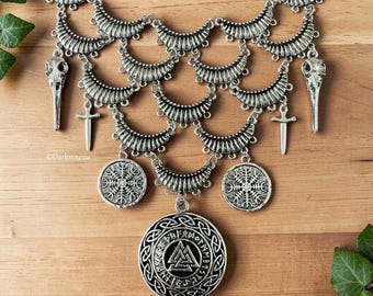 Collana pettorale vichinga Valknut Vegvisir – gioiello pagano nordico, corvo di Odino, collana fantasy