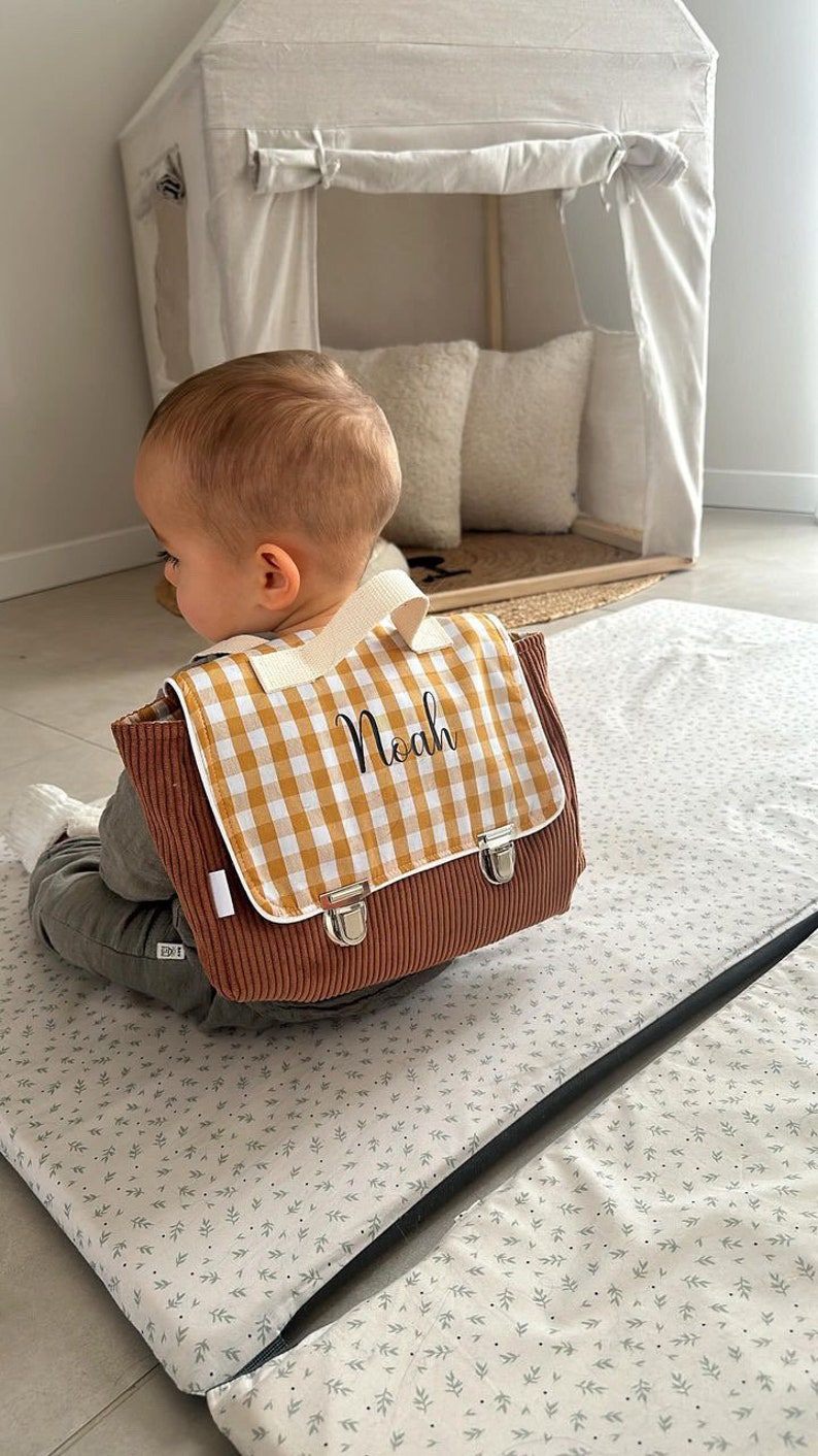cartable maternelle velours marron et vichy personnalisé image 1