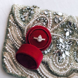 Velvet ring box - vintage style - marsala