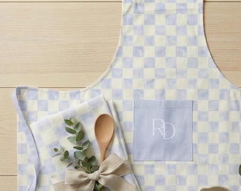 Personalized Apron and Towel Set, Custom Linen Set for Mom, Bride, Cooks, or Hostess Housewarming gifting