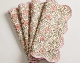 William Morris Style Floral Scalloped Napkins Set of 4, 20” Cotton Poly Blend,  Designer style table setting, Cottage Core Table Decor