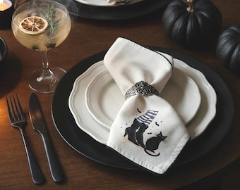 Witch Boots Napkins Set of 4, Halloween Cotton Napkins Black Cat, Whimsical Vintage Halloween Table Linens, Cream Piped Edge Napkin Set
