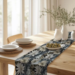 Tropischer Blumentischläufer, Hochzeitsdekor, Dinner-Party-Bettwäsche-Set Küchendekor, Esszimmer, Resort-Stil unterhaltsamer Palmenblätterdruck