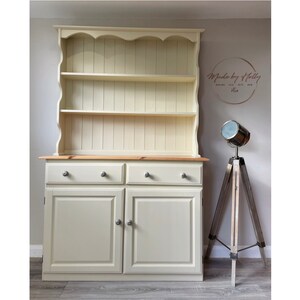 Small 2024 cream dresser
