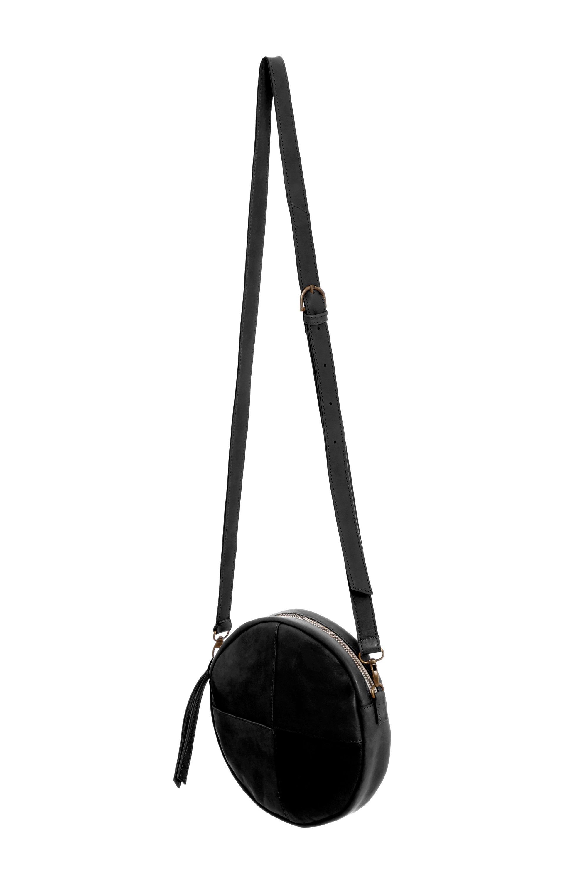 Clare V black leather round shoulder bag, Circle Distressed purse with top  handle, Petit Alistair Circle Bag