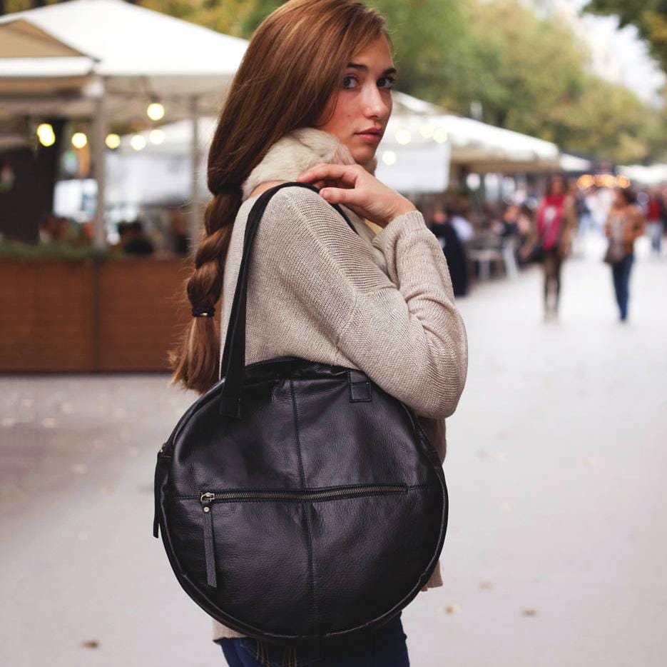 Black Circle Purse - Etsy