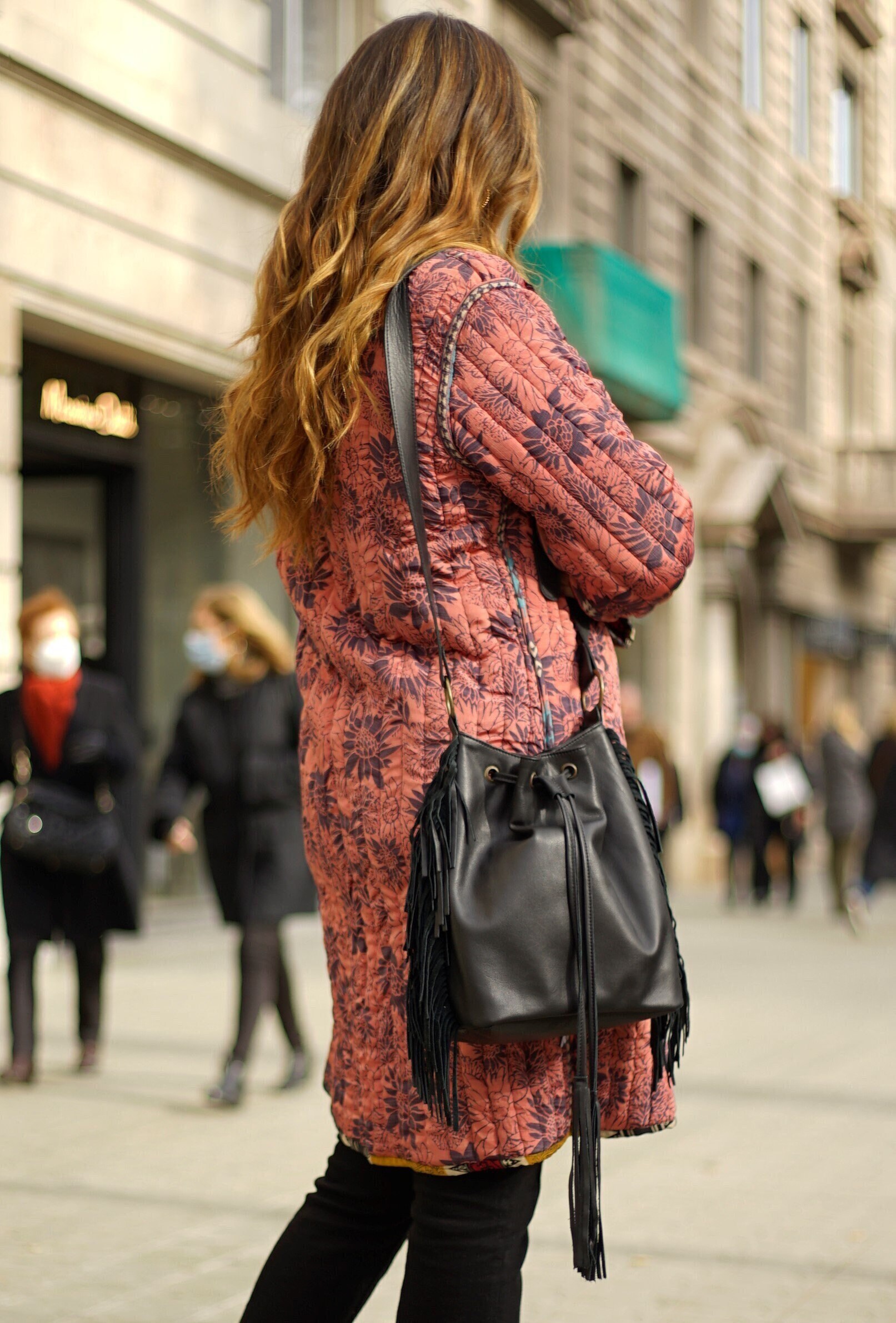 Fringe Crossbody Bag, Crossbody Bucket bag, Fringe Leather Bag, Black  Drawstring Bag for Women Handmade with Soft Leather