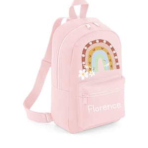 Sac à dos personnalisé arc-en-ciel, abeille et marguerites Rentrée scolaire, crèche, cartable, école de jeu disponible en 8 couleurs vives