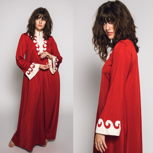 Super amazing 1970’s - 1980’s Christian Dior Red and White Lounge Night Gown Robe Dress - Open Size