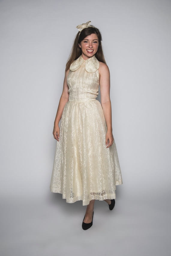 Elegant 1950s Cream Halter Dress from the Wedding… - image 4