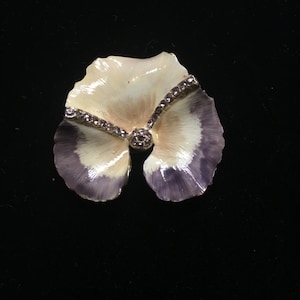 Beautiful Weiss Yellow and Purple Flower Brooch