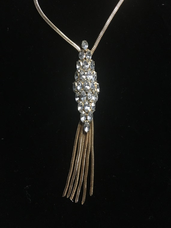 Stunning Golden Necklace with White Rhinestone si… - image 2