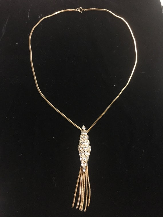 Stunning Golden Necklace with White Rhinestone sig