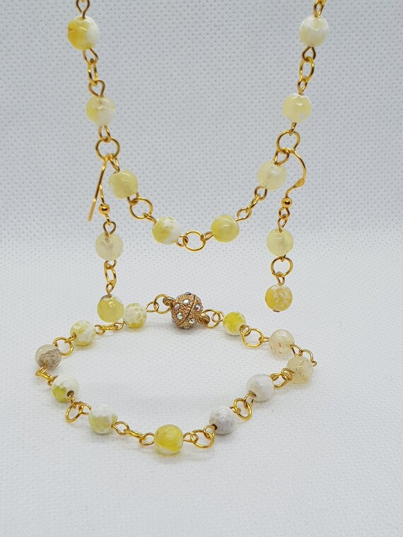 yellow agate necklace