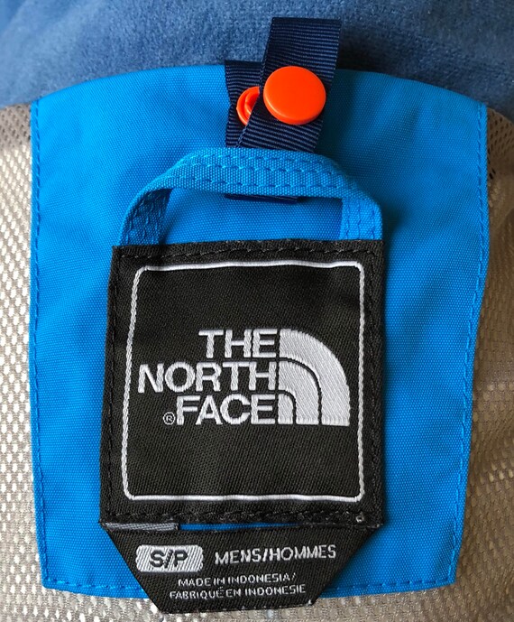 Fake north face labels