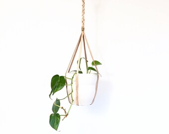 Lana Plant Hanger / minimalist design, leather planter, plant hanger, wall hanging, Hanging Planter, braided  plant hanger