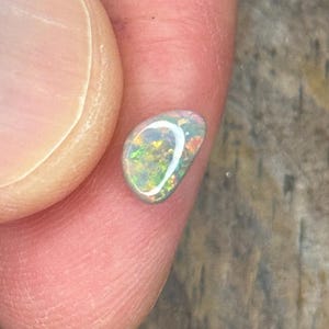 0.54ct Black Opal, Lightning Ridge Australia, Beauty Bright!