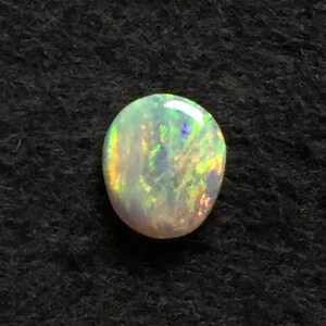 0.5 ct. Crystal Opal, Lightning Ridge, Australia