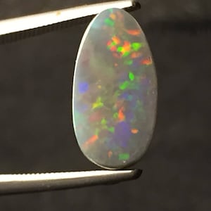 1.75 ct Black Opal, Lightning Ridge, Australia