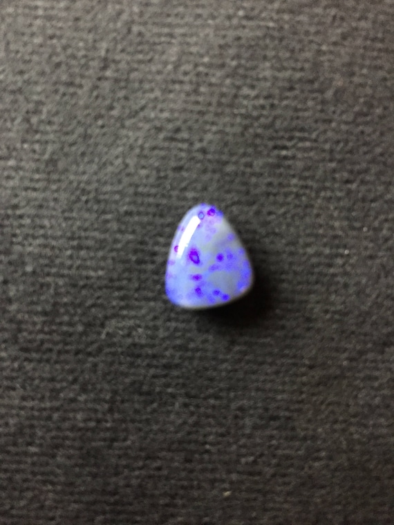 Opale Noire Naturelle D'Australie (Lightning Ridge) - 6,90 Ct - Solide, Neuf