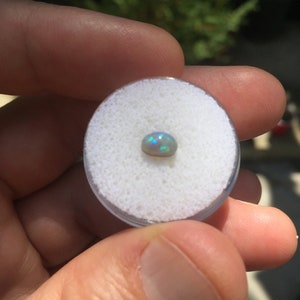 0.75ct Dark Opal, Lightning Ridge, Australia