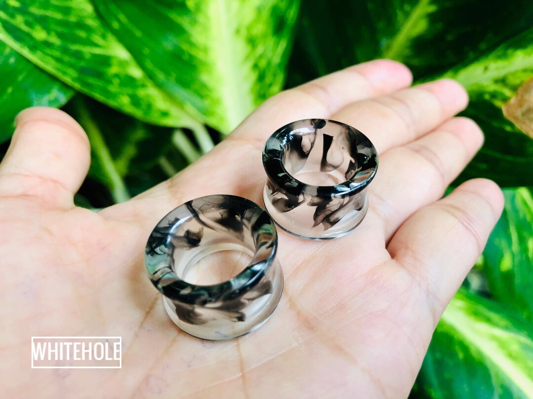 Plugs Tunnel[smoke Black]-plugs Custom/plugs Smoke/plugs Resin - Etsy