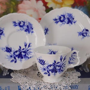Gorgeous Aynsley Pink Cabbage Roses Blue Trio Set {Teacup, Saucer, Side Plate} Vintage English Fine China c1934-1950 |High Tea|Collectibles