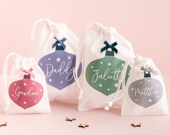 Personalised Bauble Gift Bag - Christmas Bauble Secret Santa Gift Ideas Small Gift Bag Dinner Table Favour Party Favor Teacher Gifts