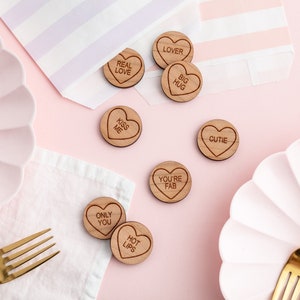 Wooden Love Sweets Table Confetti - Valentine&#39;s Day Confetti Slogan Wooden Table Confetti Wedding Table Decorations