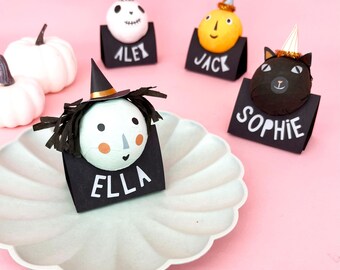 Halloween Place Names And Favours - 4 Pack - Personalised Halloween Dinner Party Breakfast Favors Halloween Treats Halloween Theme Favours