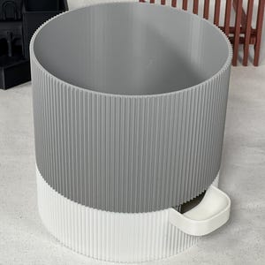 Sleek, Self-Watering, Grooved Indoor Planter