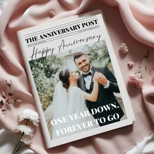 Plantilla de periódico para el primer aniversario de bodas, programa de aniversario en papel editable, plantilla de periódico Canva para el primer aniversario imprimible