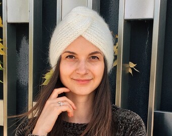 Vintage Turban Style Knit Hat White Vintage | Accessories | Vintage Turban Style Knit Hat White  main image 2