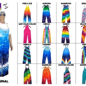 Puede incluir: Una variedad de monos tie-dye en diferentes colores y patrones, incluyendo fuego y hielo, aurora, arcoíris, sueños, cualquier color sólido, circo, soleado, caramelo, nebulosa, granjero, jazzy, hippie, irie, marmoleado, colores personalizados y arte añadido. El texto "Wear It Out!" y "The Original" también es visible.