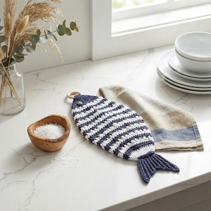 Crochet potholder pattern | Clownfish | crochet fish potholder | double thick crochet potholder| nautical theme  | crochet gift pdf pattern