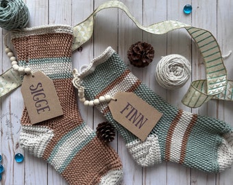 Crochet Christmas stocking pattern | crochet Christmas patterns | crochet Christmas tree pattern | crochet holiday pattern | coast holiday