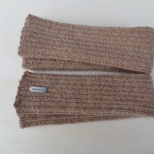 Arm-Stulpen Malfriede aus 100% reinem unbehandeltem Alpaka Garn superfine camel