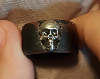 Metal Skull wood veneer ring