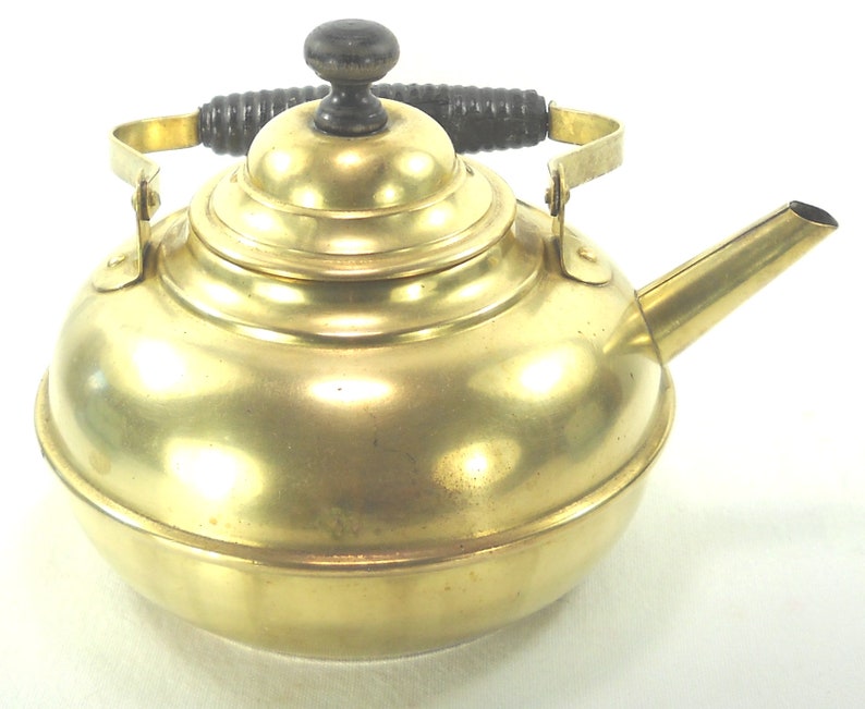 Approx 10 high,i12 Gal Made USA Metal Kettle Primitive Pot Farmhouse Kitchen Decor Coffee Pot with Side Spout Rustic vase